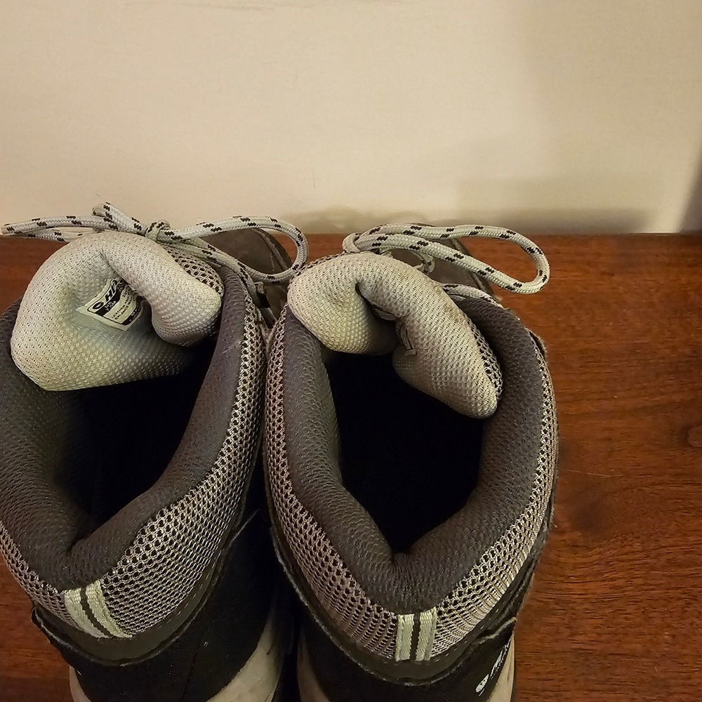 Hi-Tec Womens 7.5 Waterproof Hiking Boots Brown Grey Suede Trail Shoes 22052 - Picture 7 of 8